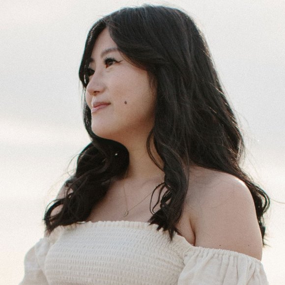 Meet your Posher, Holly - Picture 1 of 1